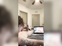 He shot his cum on the laptop
