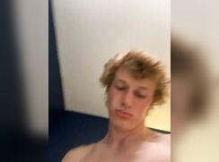 Horny Erik blows his load