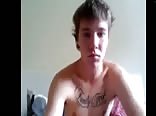 Hot Aussie skater fingers and masturbates on cam