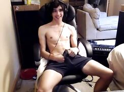 Hot College Boy On Cam