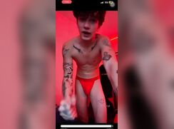 Hot dude L video