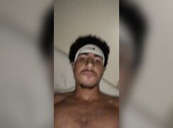 Hot lightskin jerk hot NUDE CAM
