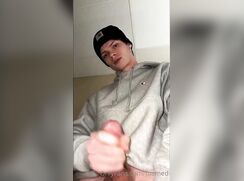 [HOT OF][0368] Hot OF wanking clip