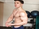 Hot Teen Flex Short Clip