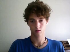 Hot young twink wanking on cam