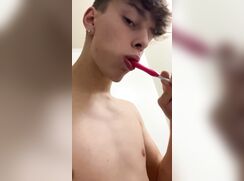 Hotty Shows Off Then Makes Creamy Mess