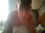 hung guitar