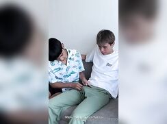 I cam how he sit on me
