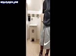 I love jerking in public places