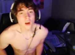 iantease hot moaning