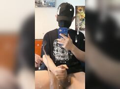 I'm a cum slut...
