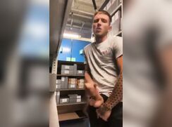 Jacking Cum Snack at work