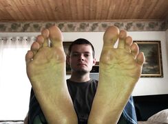 Jakes feet soles up