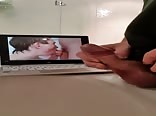 Jerkimg off to gbt vid