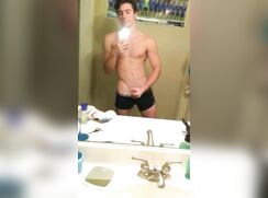 Jock Beats it