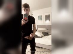Joey cums for us