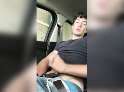 kody desmond car jerk off