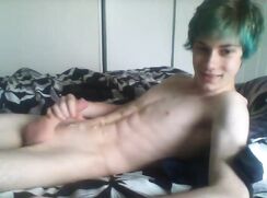KTB 962 - Twink Cum Amateur Solo