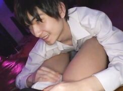 Makina in Tokyo Blowjob Boy Club 4