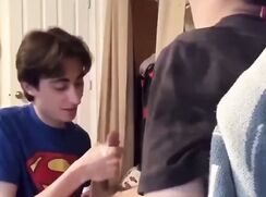 Making his boyfriend cum hard