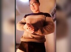 muscl glasses toy wank & cum