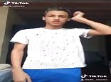 Novinho excitado só de short no tiktok
