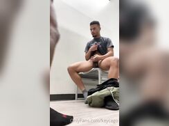 Nut cum exhib bj