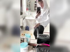 OF - Felix_in_flames