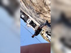 Pagou dois malokas para fuder e deixar gravar no mato