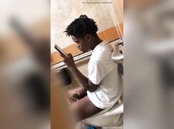 PRETTY N!GGA CAUGHT JERKING OFF
