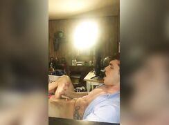 Quick Wank & Cum in Bedroom 200