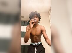Rappin' & smokin'