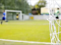Rehearsing the chain of three in football