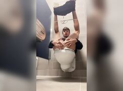 Restroom JO 4