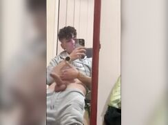 Rubax Video - Spanish boy loves a quick wank