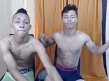 sexycoupleoflatinguys
