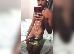 Show N Tell Hottie