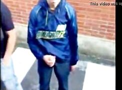 shows his cock public