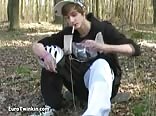 Skater Richard Hanzlik jerks off outdoors boys porn