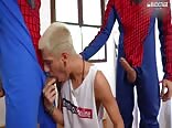 နာတာလား ကောင်းတာလားမသိ အော်နေတာလေးက Spider-Man