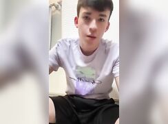 Straight boy wank on toilet