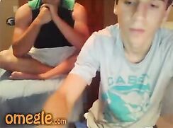 Straight friends jerk each other off