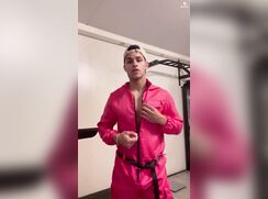 straight guy masturbating (Cum)