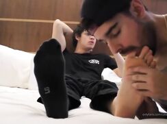 Super hot footworship