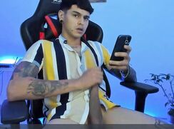 Supercute latin boy prepares penis for squirt
