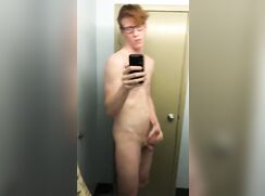[T38]-[06] Redhead  twink nerd bathroom jacking_cut