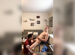 Taking his boyfriend's cock while he plays a game