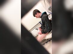 Teen caught jerking (school locker room)