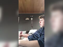 Teen Lad Sofa Wank & Shoot