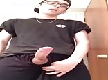 teen with glasses jerking & cumming 